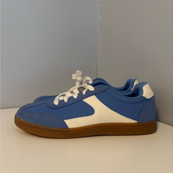 Reebok Shoes - Blue and White Womens Sneakers